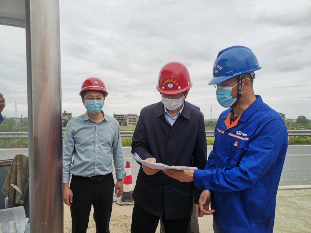 集團黨委委員、紀(jì)委書記何志敏赴西二環(huán)高速項目檢查疫情防控工作